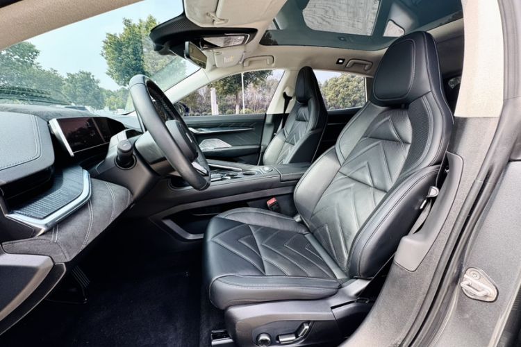 Used Zeekr 001 2023 WE Edition 100 kWh
