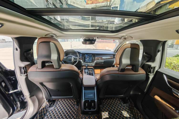 Used Volvo S90 2018 T5 Zhiyuan Edition
