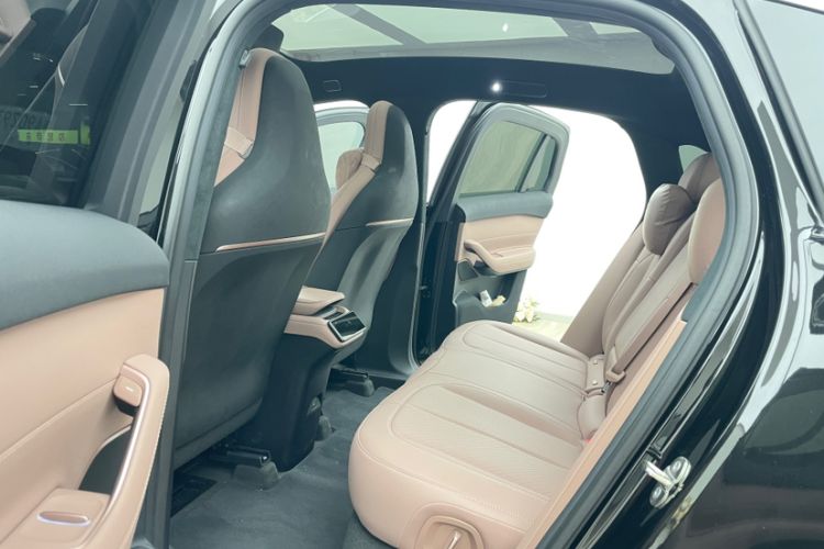 Used Nio EC6 2024 75 kWh Interior 4