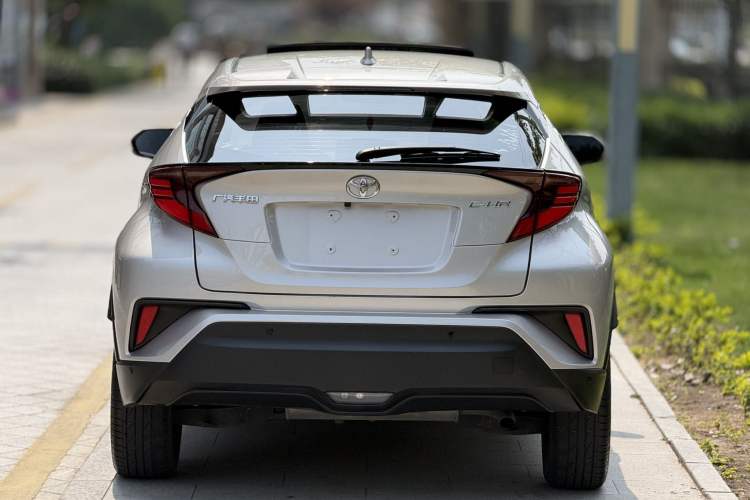 Used Toyota C-HR 2021 2.0L Luxury Edition Exterior 4