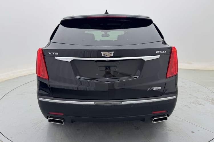 Used Cadillac XT5 2018 25T Luxury Model
