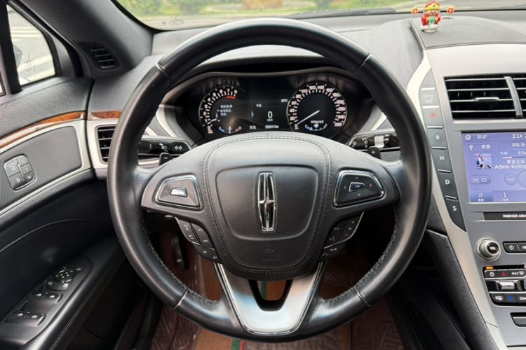 Used Lincoln MKZ 2020 2.0T Deluxe Edition Steering Wheel