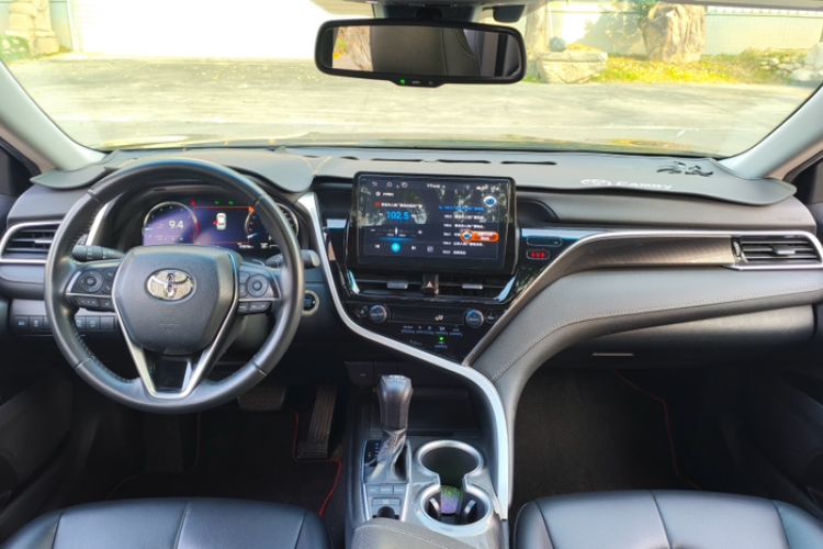 Used Toyota Camry 2022 2.5S Knight Edition
