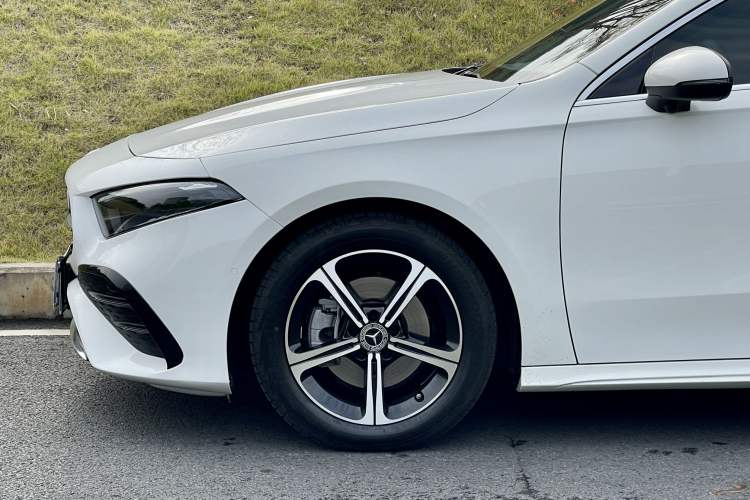 Used Mercedes-Benz A-Class 2024 Updated A 200 L Fashion Version
