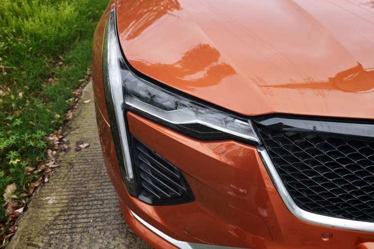 Used Cadillac CT4 2023 25T Luxury Model Exterior 3