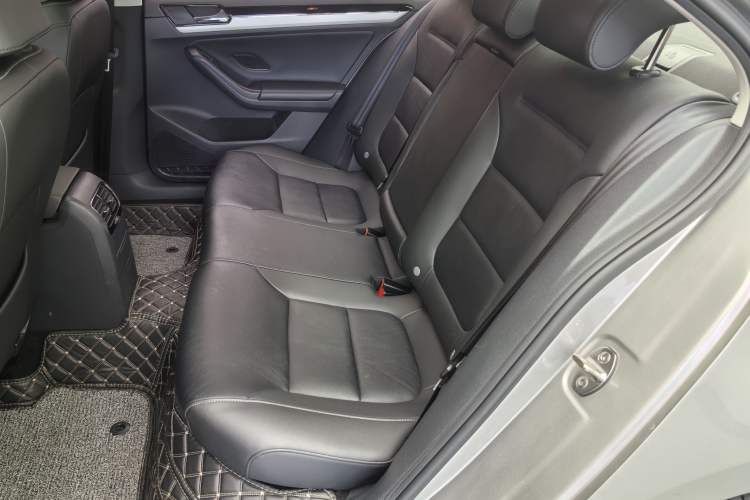 Used Volkswagen Sagitar 2018 1.6L Automatic Comfort Model Exterior 6