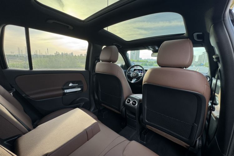 Used Mercedes-Benz GLB 2024 GLB 220 Dynamic Edition Interior 3