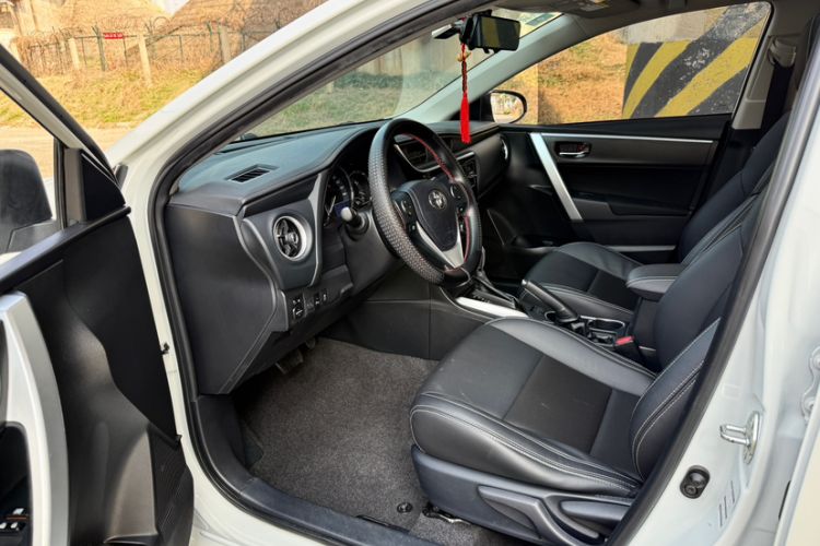 Used Toyota Levin 2017 Revised 185T CVT Elite Edition China V Standard Interior 2