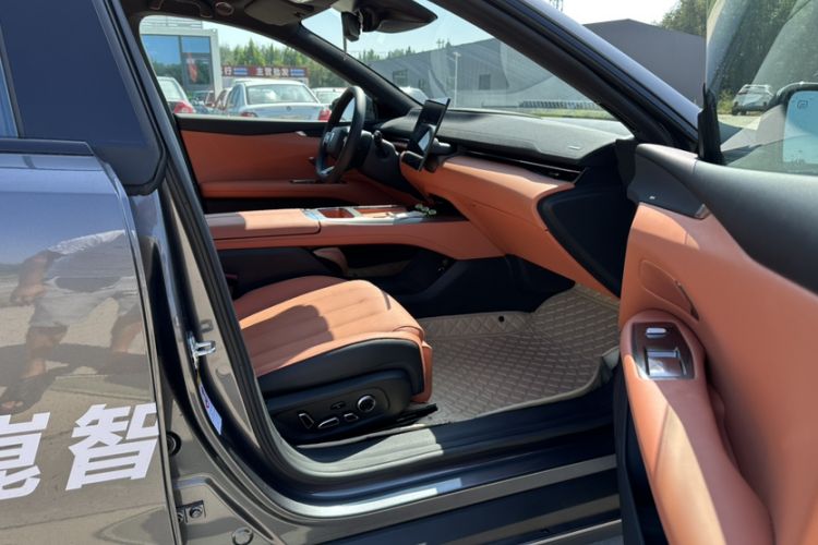 Used Deepal L07 2024 230Max Qiankun Intelligent Driving ADS SE Range-Extended Version