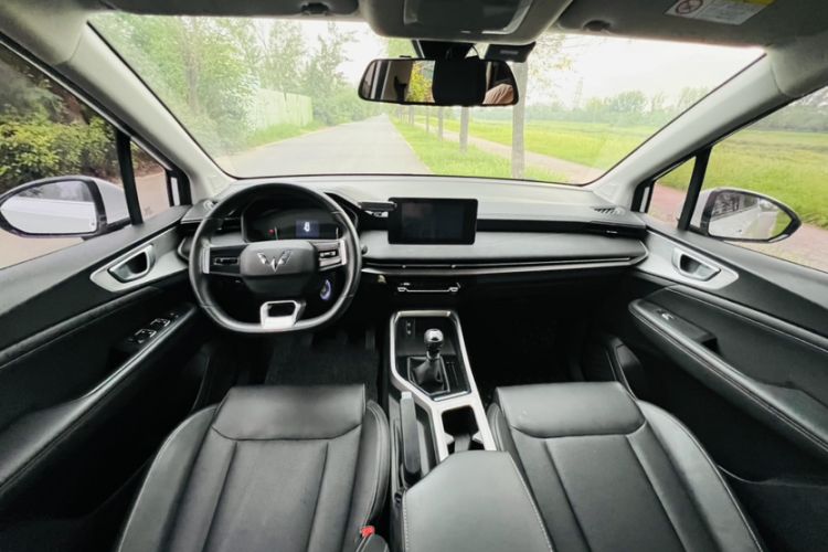 Used Wuling Jiachen 2022 1.5L Manual Comfort Edition