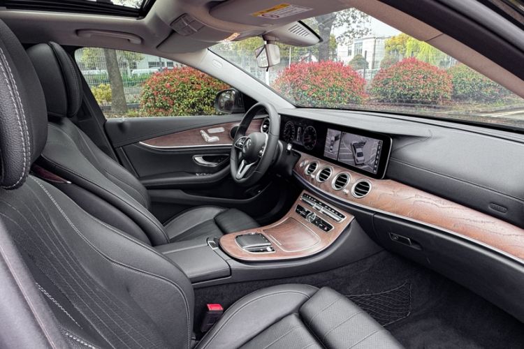 Used Mercedes-Benz E-Class 2019 E 260 L
