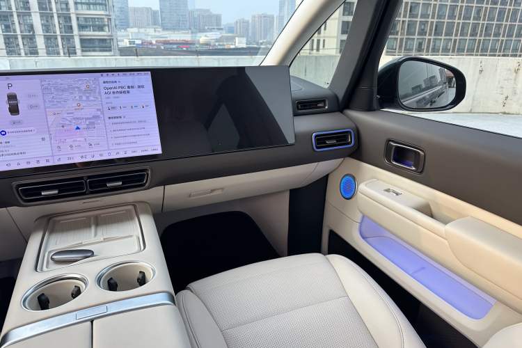 Used Li Auto MEGA 2024 Ultra Model