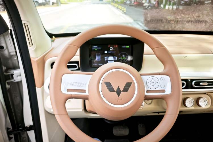 Used Wuling Hongguang MINIEV 2024 3rd Generation 215km Youth Edition
