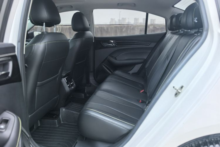 Used Roewe i5 2021 1.5L CVT Diamond Edition