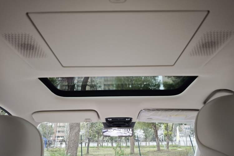 Used Dongfeng Aeolus L8 2025 Model 112KM Dream Edition Headliner