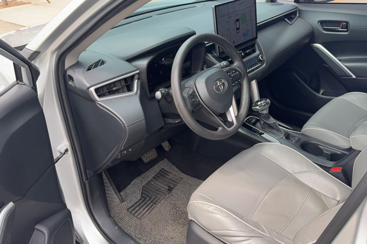 Used Toyota FRONTLANDER 2023 2.0L CVT Leading Edition Interior 1