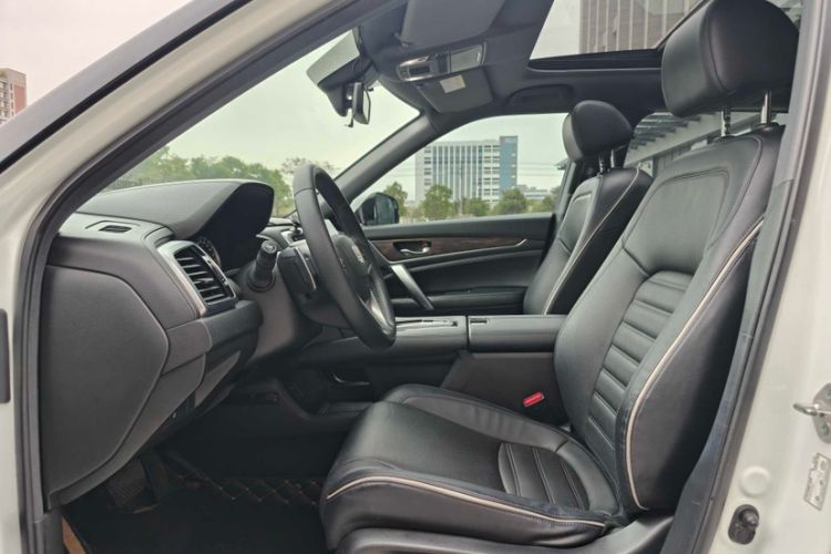 Used Honda UR-V 2017 240TURBO Two-Wheel Drive Luxury Edition China V