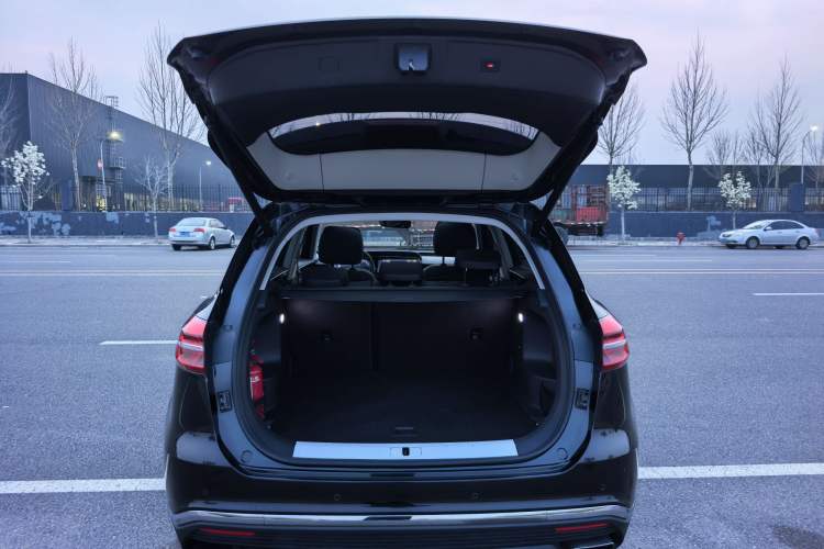 Used Hongqi HS5 2022 Revised Version 2.0T Smart Connect Flagship Edition
