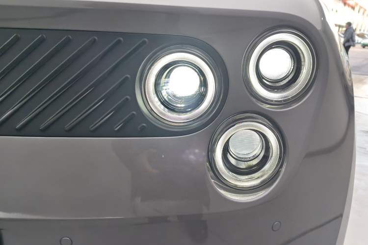 Used firefly firefly 2025 Illuminated Edition