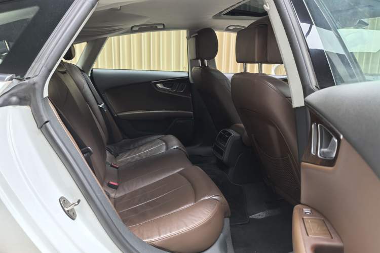 Used Audi A7 2013 50 TFSI quattro Comfort trim