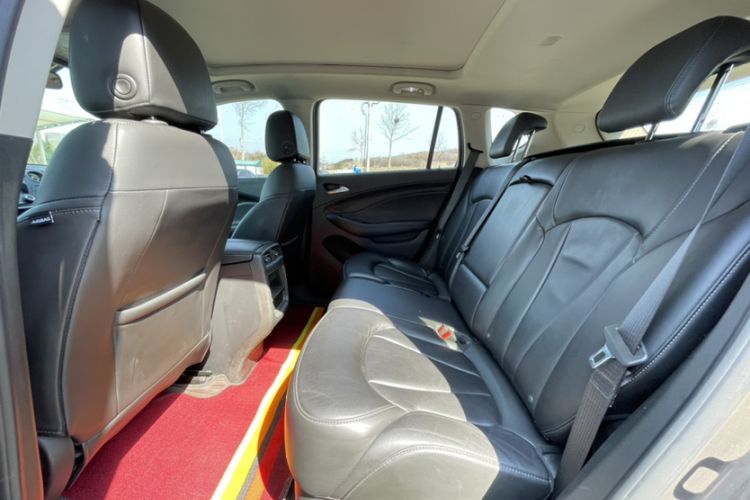 Used Buick Envision 2018 20T Two-Wheel-Drive Elite Model
