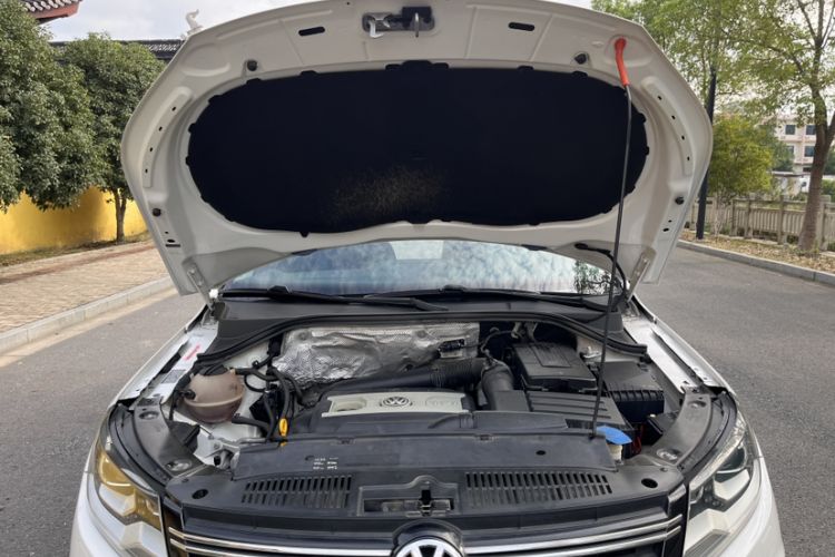 Used Volkswagen Tiguan L 2015 2.0 TSI Automatic All-Wheel Drive Flagship Edition