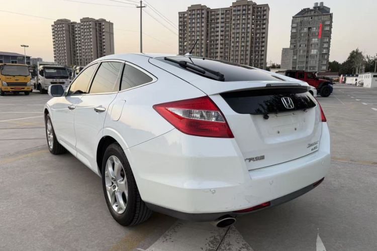 Used Honda Crosstour 2011 3.5L Prestige Edition
