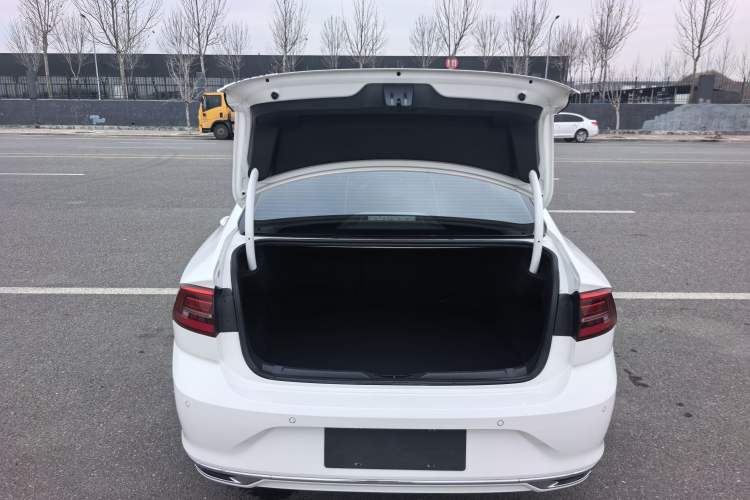 Used Volkswagen Lamando 2019 280TSI DSG Comfort Edition China VI standard