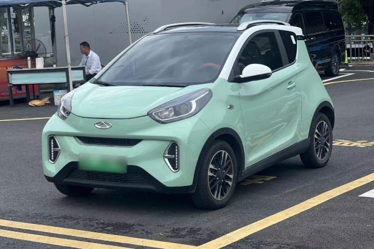 Used Chery New Energy Little Ant 2022 Updated Version Sweet Pink Edition Full Sugar Version Lithium Iron Phosphate 30.7 kWh 30 kW 301 km