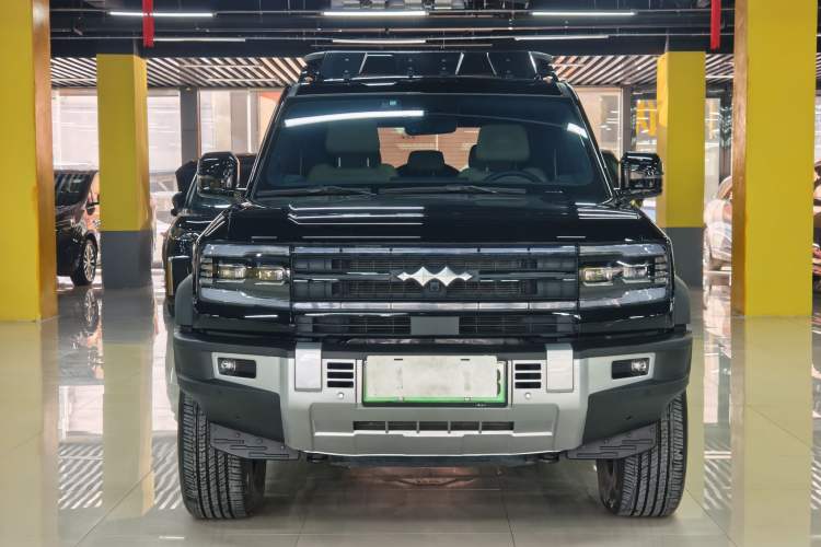 Used Formula Leopard Leopard 5 2023 Navigator Edition
