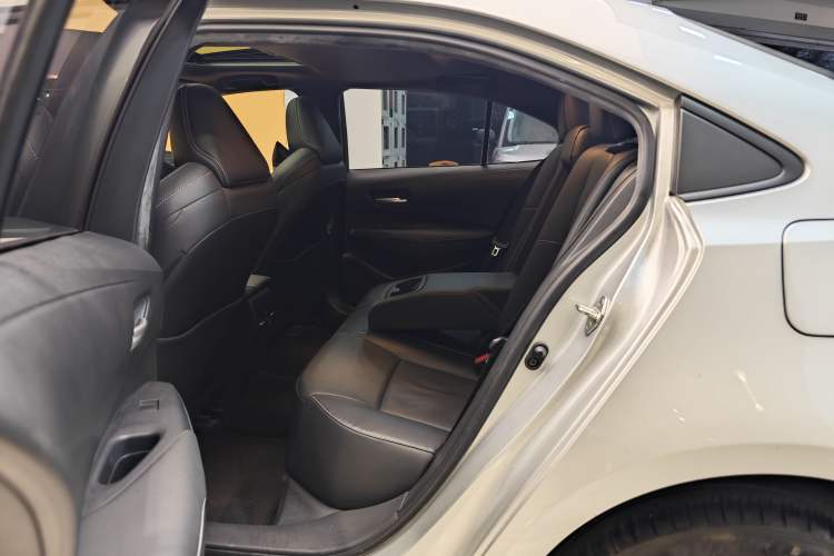 Used Toyota Levin 2021 185T CVT Luxury Edition
