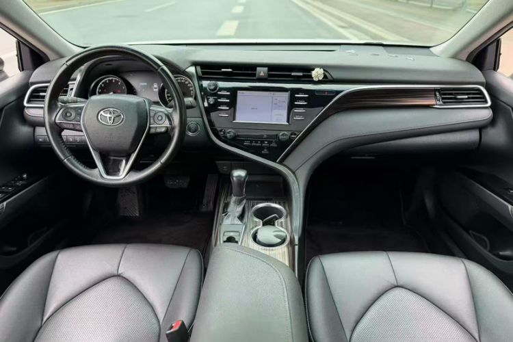 Used Toyota Camry 2019 2.0G Luxury Edition China VI Standard
