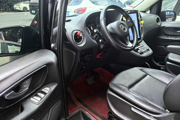 Used Mercedes-Benz Vito 2016 2.0T Business Edition Interior 5