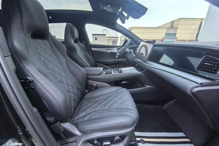 Used BYD Sealion 07 EV 2024 610 Long-Range Version Right Front Seat