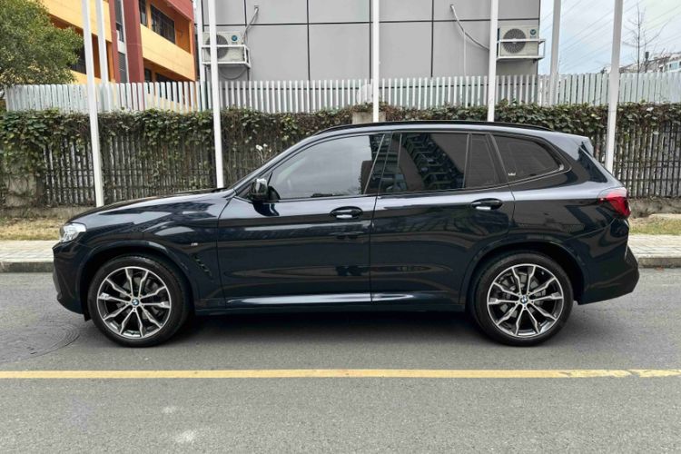 Used BMW X3 2023 Restyled xDrive30i Leading Edition M Night Sky Package
