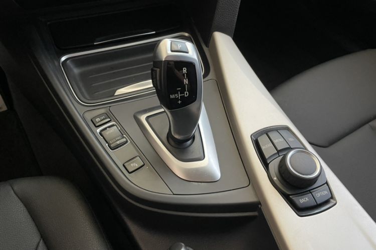 Used BMW 3 Series 2015 320Li Fashion Model