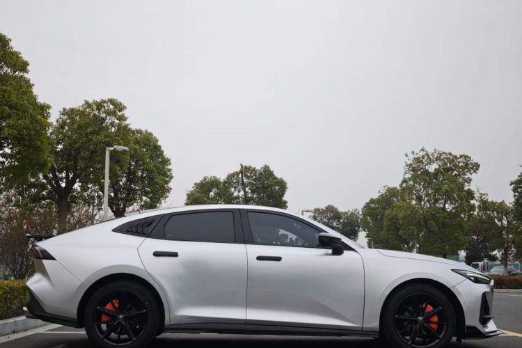 Used CHANGAN UNI-V 2022 1.5T Prestige Version
