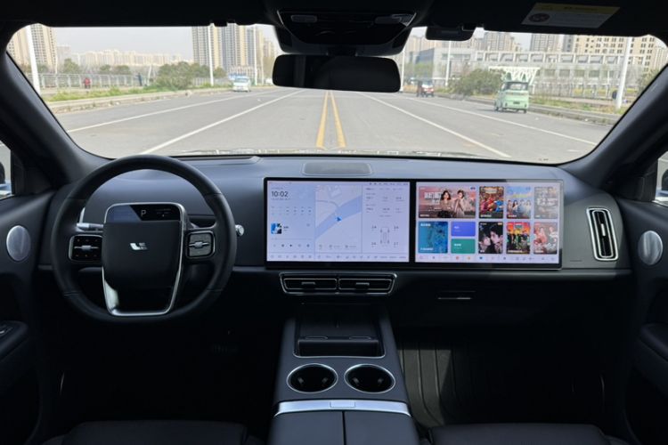 Used Li Auto L8 2023 Pro Model
