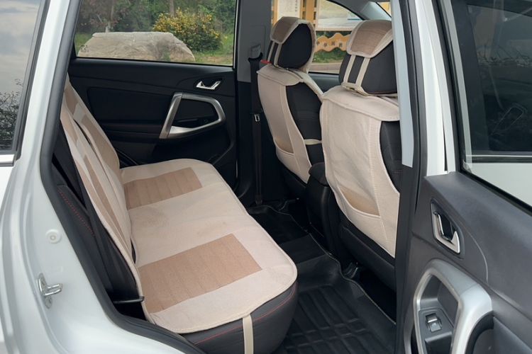 Used Chery Tiggo 5 2017 1.5T Manual Comfort Edition Interior 6