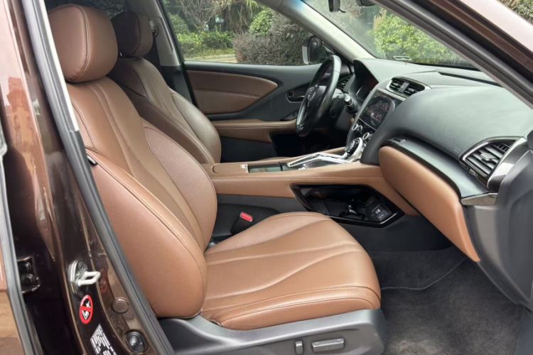 Used Acura CDX 2016 1.5T Two-Wheel Drive Deluxe Edition
