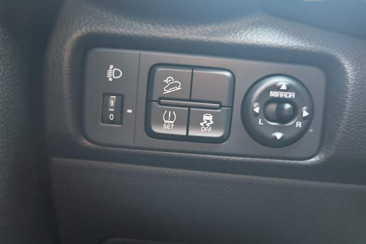 Used Kia kx1 Stonic 2021 1.4L CVT Fun Edition
