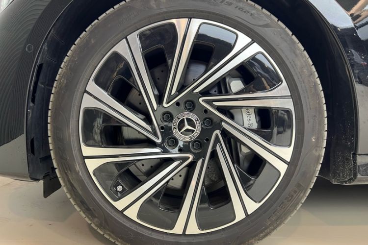 Used Mercedes-Benz E-Class New Energy 2024 E 350 e L Plug-in Hybrid Sedan