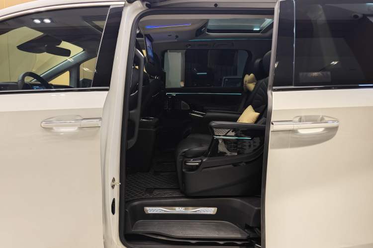 Used GAC Trumpchi M8 2024 Master Series 400T Ultimate Edition Exterior 7