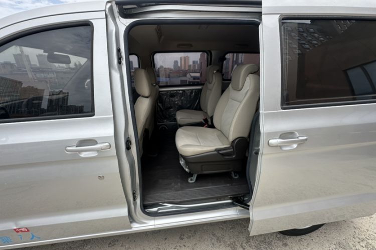 Used Wuling Hongguang V 2019 1.5L Enjoyment Version China VI LAR