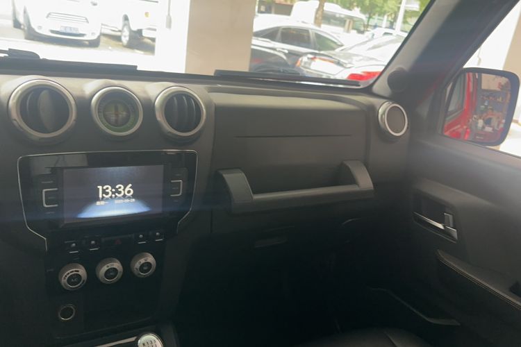 Used BAIC Off-Road BJ40 2018 40L 2.0T Manual Diesel Four-Wheel Drive Prestige Edition