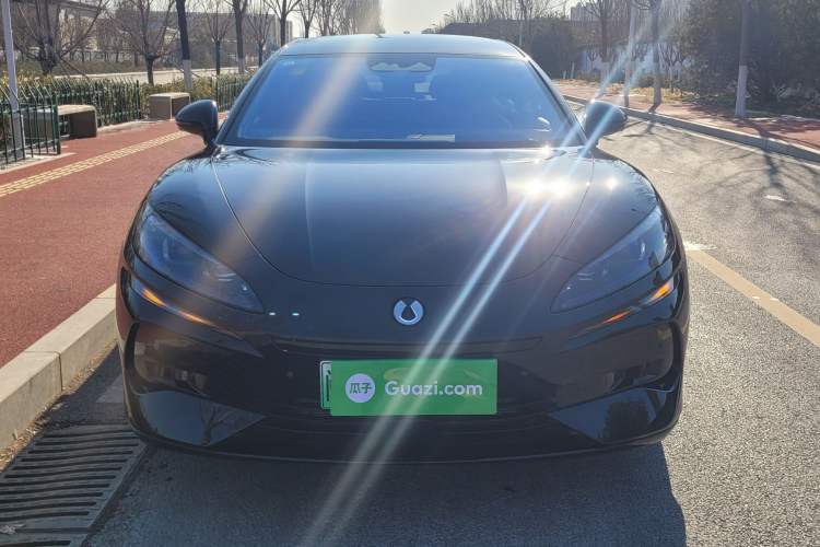 Used Denza Z9 2024 1100 km Four-Wheel Drive Max Version