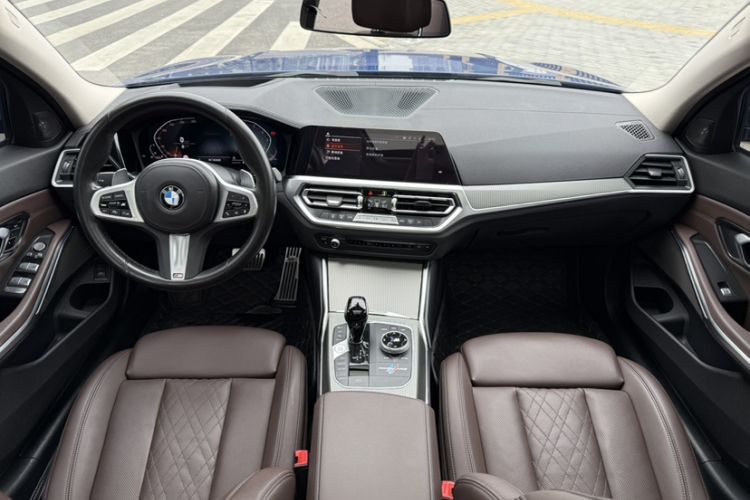 Used BMW 3 Series 2022 Restyled 330Li xDrive M Sport Night Edition Package Interior 2