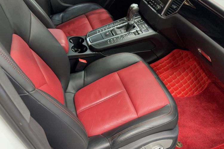 Used Porsche Macan 2017 Macan S 3.0T Right Front Seat