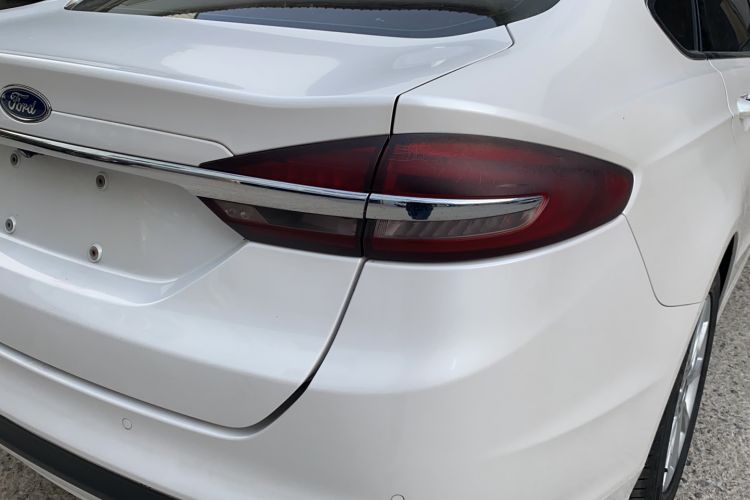 Used Ford Mondeo 2018 EcoBoost 200 Stylish Model Exterior 3