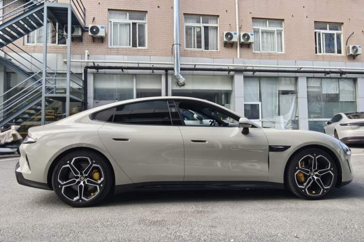 Used Xiaomi Auto SU7 2024 Four-Wheel-Drive Max Founder's Edition Exterior 7